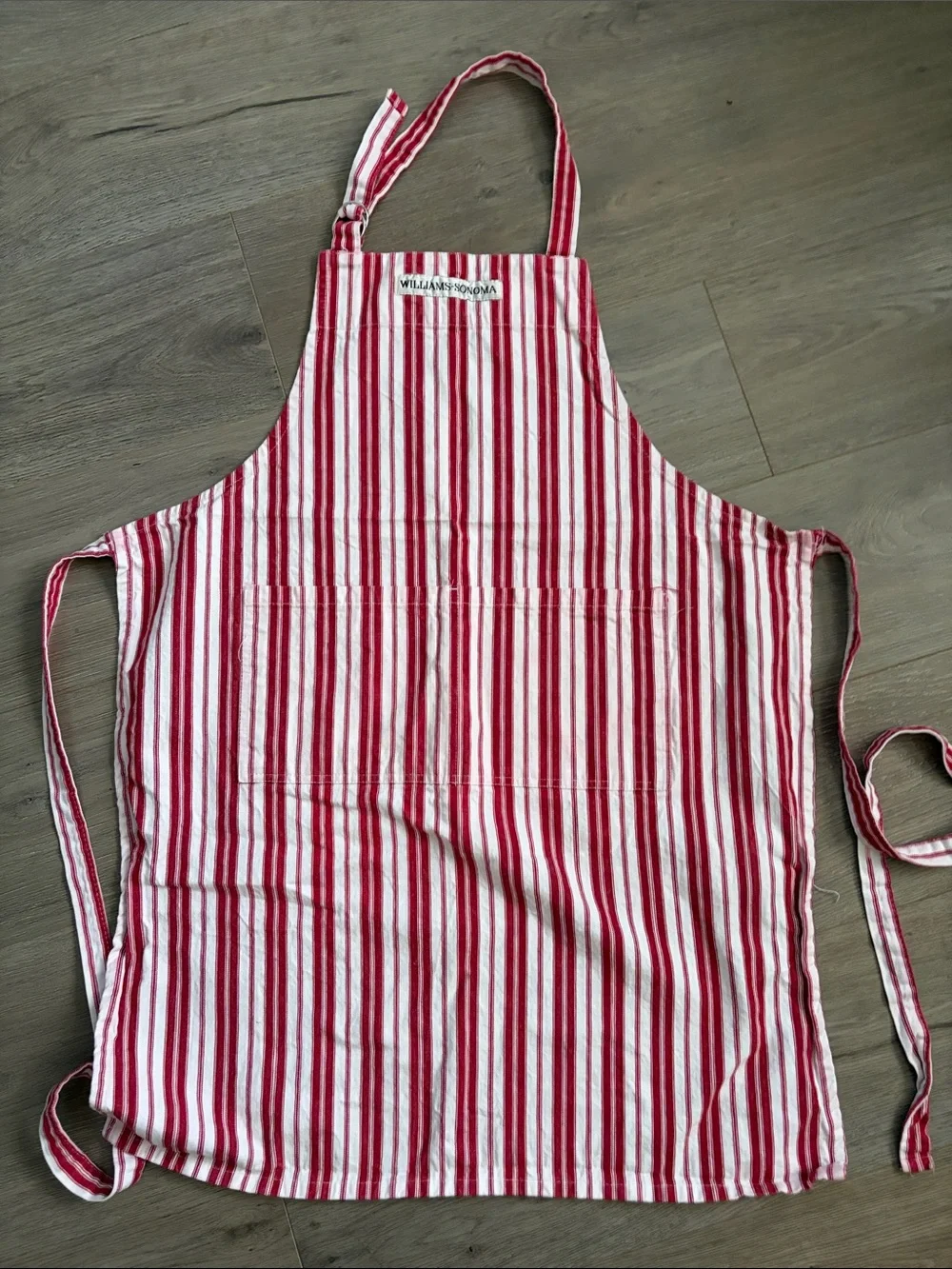 Williams Sonoma Red and White Striped Cotton Kitchen Apron
